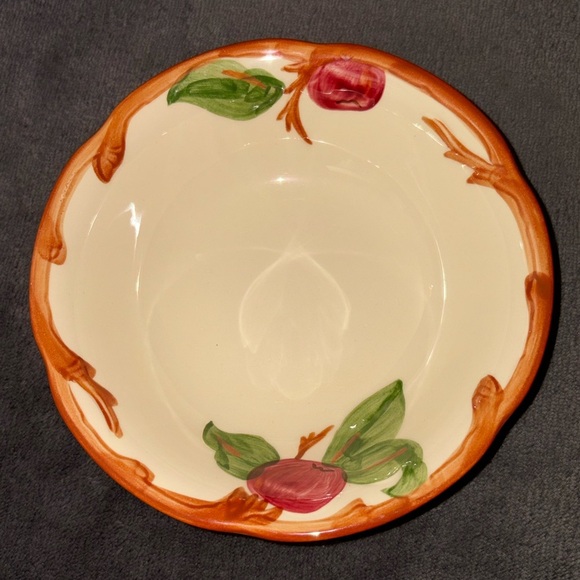 Franciscan Vintage Set of 3 Apple Print Hand Painted Salad Bowls Made in USA - Picture 3 of 8